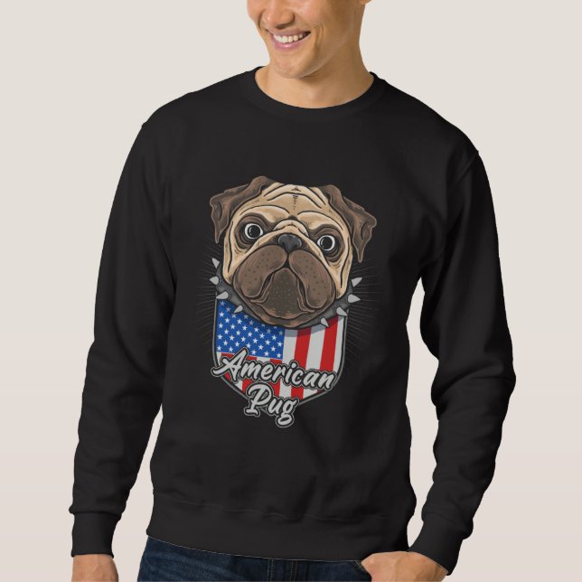 Moletom Cute American Pug with USA Flag Shield Background  (Frente)