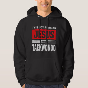 Moletom Este Menino Corre Com Jesus E Taekwondo Cristão