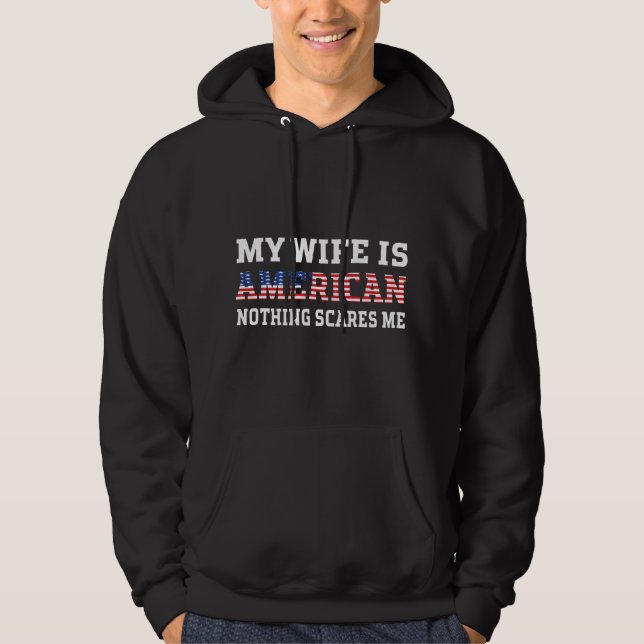 Moletom Minha Esposa É Americana Nada Me Assusta Marido (Frente)