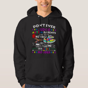 Moletom não julgue os pais do autismo que não nos calçados