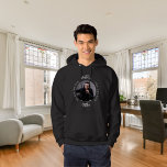 Moletom Nome da foto da lenda do mito do homem<br><div class="desc">Celebre seu dia especial em estilo com esta camiseta personalizada! Apresentando um fundo preto clássico e texto ousado que diz: "O Homem, O Mito, A Lenda." Personalize o design, adicionando seu nome e uma foto favorita para torná-lo realmente único. Esta camiseta é o presente perfeito para uma lendária celebração de...</div>