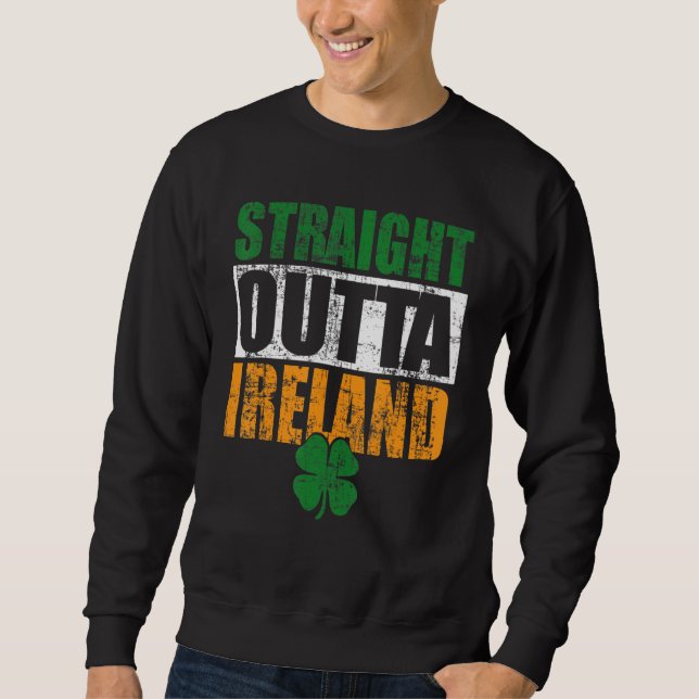Moletom Straight Outta Ireland Retro St. Patrick's Day Gif (Frente)