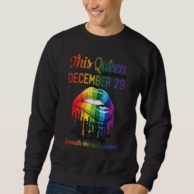 Moletom This Queen Born Dec 29 Hate Love Heart Mouth Can't (Frente)