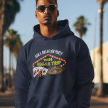 Moletom Viagem Personalizada de Festa de Despedida de Solt<br><div class="desc">Personalize seus próprios capuzes de viagem de festa de despedida de solteiro para uma escapada em Las Vegas. Uma camisola com capuz personalizada e legal apresentando itens essenciais de cassino de jogo, como um baralho de cartas, fichas de pôquer e roleta com Viagem para Vegas em escrita amarela. Camisetas divertidas...</div>