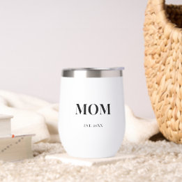 MOM Script est. 20XX Texto Preto Negrito Branco