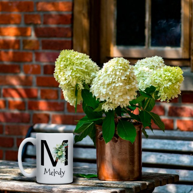 Monograma de flor de aquarela caneca de café de re (Criador carregado)