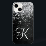 Monograma do Sparkle Preto com Glitter de Prata Pe<br><div class="desc">Personalize facilmente esta elegante design de capa de telefone de de tendências que apresenta brilho prateado bonito num fundo metálico escovado preto.</div>