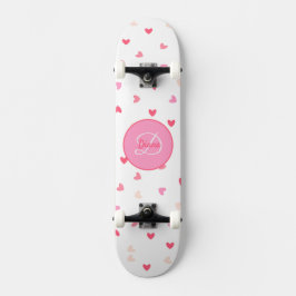 Monograma e nome do skate de Hearts Girl