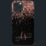 Monograma Elegante Glitter Dourado Glam Rosa<br><div class="desc">Capas de iphone de Monograma Elegante com Glitter Dourada Glitter. Personalize facilmente esta design de capa de telefone de chic com elegante brilho brilhante rosa de ouro em fundo preto. O design apresenta seu monograma manuscrito com toalhetes bonito e nome.</div>