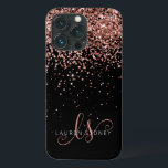 Monograma Elegante Glitter Dourado Glam Rosa<br><div class="desc">Capas de iphone de Monograma Elegante com Glitter Dourada Glitter. Personalize facilmente esta design de capa de telefone de chic com elegante brilho brilhante rosa de ouro em fundo preto. O design apresenta seu monograma manuscrito com toalhetes bonito e nome.</div>