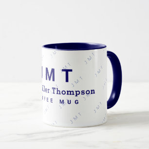 monograma na caneca branca e azul com nome