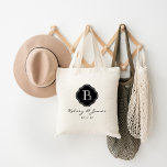 Monograma personalizado preto-e-branco Bolsa<br><div class="desc">Favor de casamento personalizado ou Saco de Tote de Boas-vindas com Monograma,  Nomes e Data de Casamento Personalizados</div>