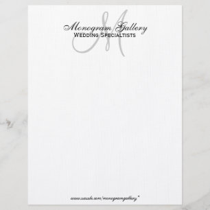Monogramas, papel timbrado para roupa