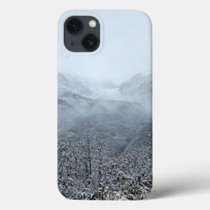 Montanhas Nebulosas de Inverno Estética Minimalist