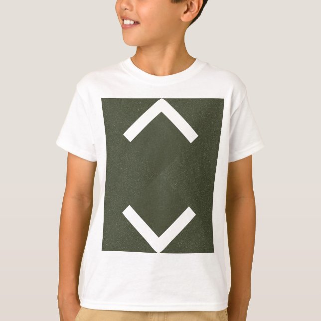 Moss Green Chevron Kids T-Shirt (Frente)