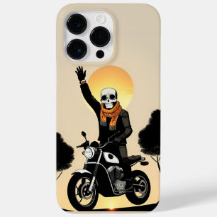Motociclista de Máscara de Caveira Correndo
