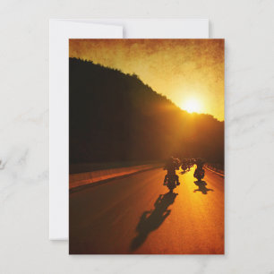 Motociclos ao pôr do sol