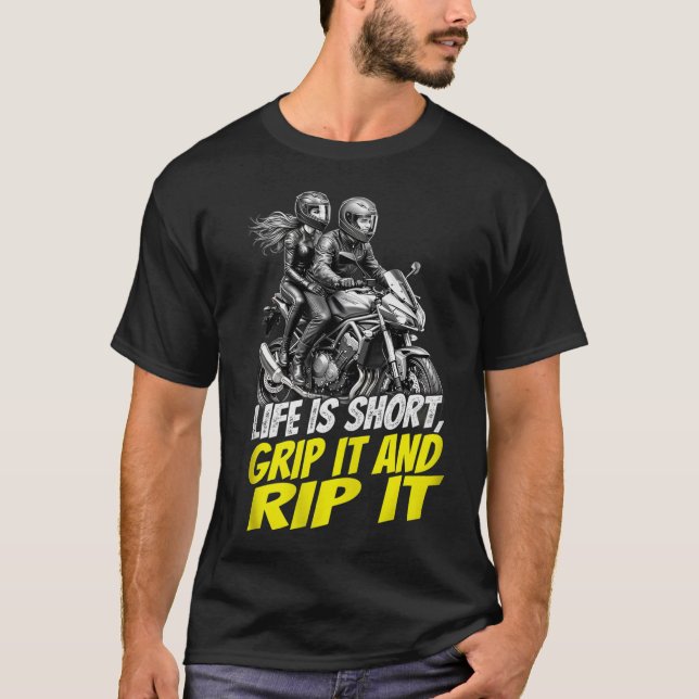 Motorcycle Couple Grip It And Rip It Biker T-Shirt (Frente)