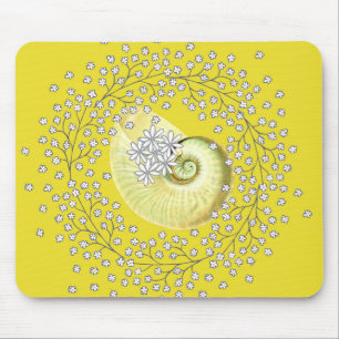 Mouse Pad com Shell & Daisies em Amarelo