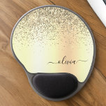 Mouse Pad De Gel Nome do Glam do Monograma Dourado Glitter Metal<br><div class="desc">Folha Dourada,  Folha Metálica,  Brilhante,  Esfregada Em Monograma,  Nome Mousepad (Pad Do Rato). Isto faz o doce e perfeito aniversário de 16 anos,  casamento,  chá de panela,  aniversário,  chá de fraldas ou festa de solteira presente para alguém que ama luxo de luxo e estilos quíticos.</div>