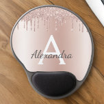 Mouse Pad De Gel Rosa Dourado - Nome do Monograma do Metal com Lant<br><div class="desc">Rosa Dourado - Folha cor-de-rosa esfarelada Metálica esfarelo com brilho esmagado Nome do monograma de metal e Pasta inicial de mouse (Pad do mouse). Isto faz o doce e perfeito aniversário de 16 anos, casamento, chá de panela, aniversário, chá de fraldas ou festa de solteira presente para alguém que ama...</div>