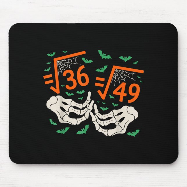 Mousepad 6 7 Halloween Matemática Raiz Quadrada 67 Meme Ger (Frente)