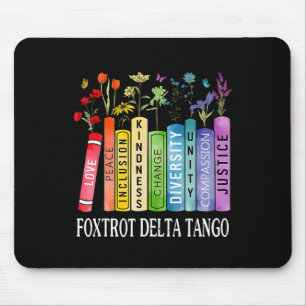 Mousepad 8647 Foxtrots Tangos Deltas Livro Flor Resistir Bo