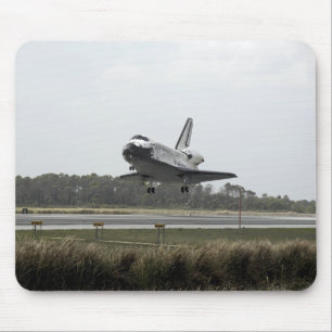 Mousepad A descoberta do vaivém espacial aproxima a
