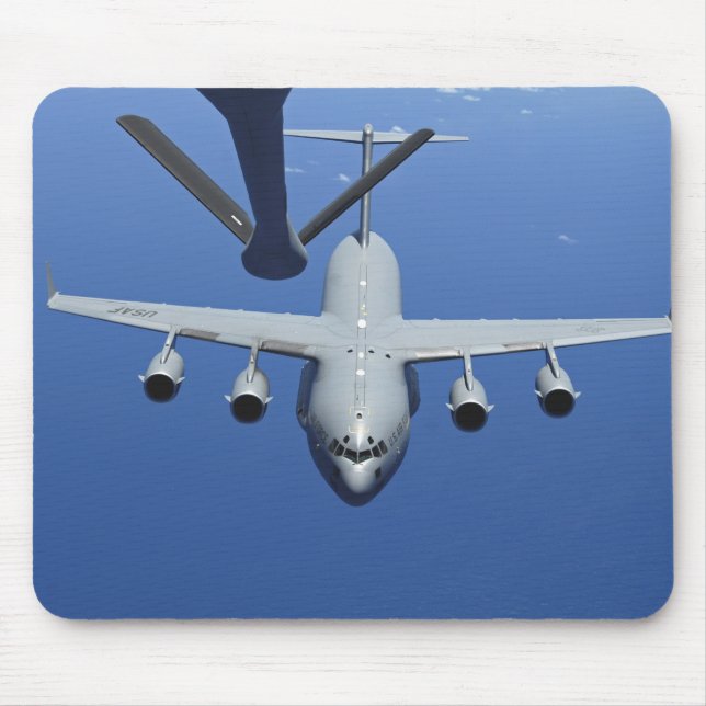 Mousepad A Globemaster III C-17 aproxima-se do boom (Frente)