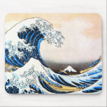 Mousepad A onda de Excelentes de Kanagawa, Hokusai<br><div class="desc">Katsushika Hokusai (31 de outubro de 1760 - 10 de maio de 1849), simplesmente conhecida como Hokusai, era um artista japonês, pintor ukiyo-e e cineasta do período Edo. Nascer em Edo (agora Tóquio), Hokusai é mais conhecido como autor da série de impressão de bloco de madeira Trinta e seis Vistas...</div>