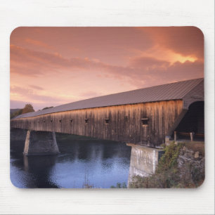 Mousepad A ponte coberta mais longa dos Estados Unidos