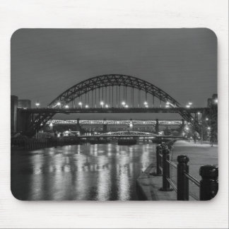 Mousepad A Ponte Tyne à Noite