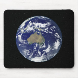 Mousepad A terra inteiramente iluminada centrou-se em