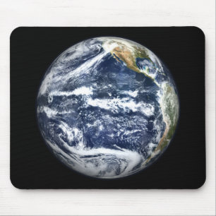 Mousepad A vista da terra completa centrou-se sobre o OC