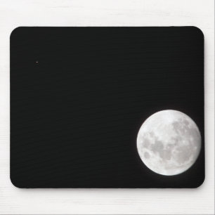 Mousepad A vista de uma Lua cheia, igualmente mostra Marte