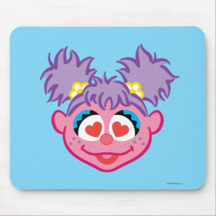 Mousepad Abby Sorrindo Rosto com Olhos em Forma de Coração