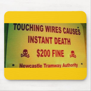 Mousepad Adicionando o insulto a ferimento