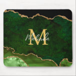 Mousepad Agate de mármore verde e Dourado<br><div class="desc">Esta plataforma de mouse apresenta um fundo de mármore agado elegante e glamouroso com detalhes geodésicos de gemstone e sotaques dourados falsos. O monograma combina o guião manuscrito e as fontes sans serif modernas para um aspecto elegante e sofisticado. Isso fará o presente ideal, pois ele pode ser personalizado com...</div>