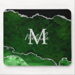 Mousepad Agato de mármore verde e prateado<br><div class="desc">Esta plataforma de mouse apresenta um fundo de mármore agado elegante e glamouroso com detalhes geodrosos de gemstone e sotaques falso de brilho prateado. O monograma combina o guião manuscrito e as fontes sans serif modernas para um aspecto elegante e sofisticado. Isso fará o presente ideal, pois ele pode ser...</div>
