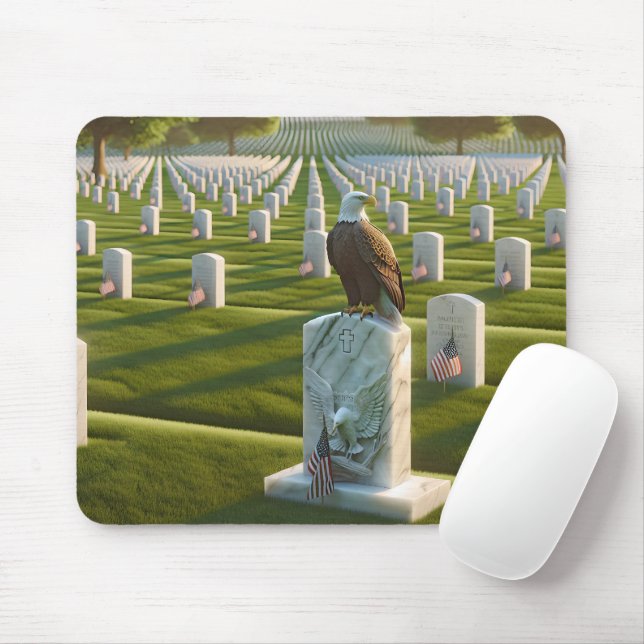 Mousepad Águia Cega Em Um Gravesto Militar (Com mouse)
