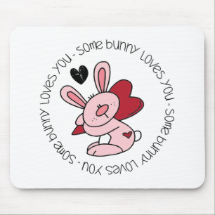 Mousepad Algum coelho ama-o