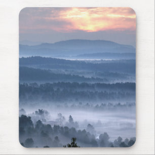 Mousepad Alvorecer entre os vales