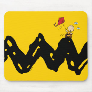 Mousepad Amendoins   Charlie Brown Flying Kite