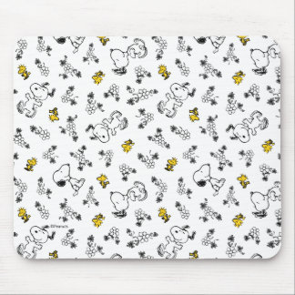Mousepad Amendoins | Padrão de Flor B&W Snoopy & Woodstock