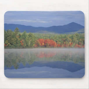 Mousepad América do Norte, EUA, NH, Reflexos de outono em
