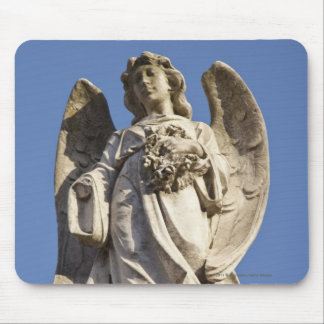 Mousepad Anjo de pedra que olha abaixo da estátua em Buenos