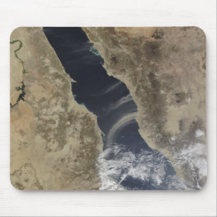 Mousepad As penas da poeira purgam a costa de Arábia