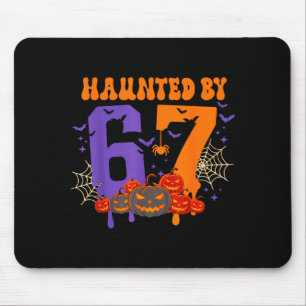 Mousepad Assombrado Por 67 – Meme Divertido Seis Sete Hallo