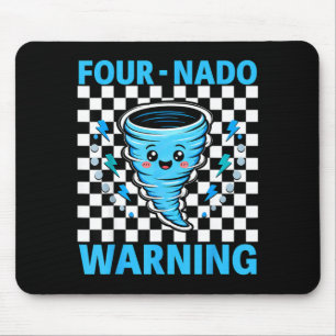 Mousepad Aviso de quatro nado aniversário de 4 anos criança