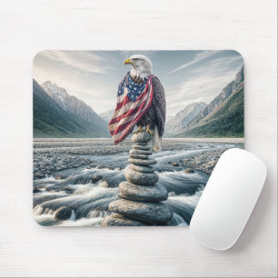 Mousepad Bald Eagle Com Bandeira Americana No Cairn